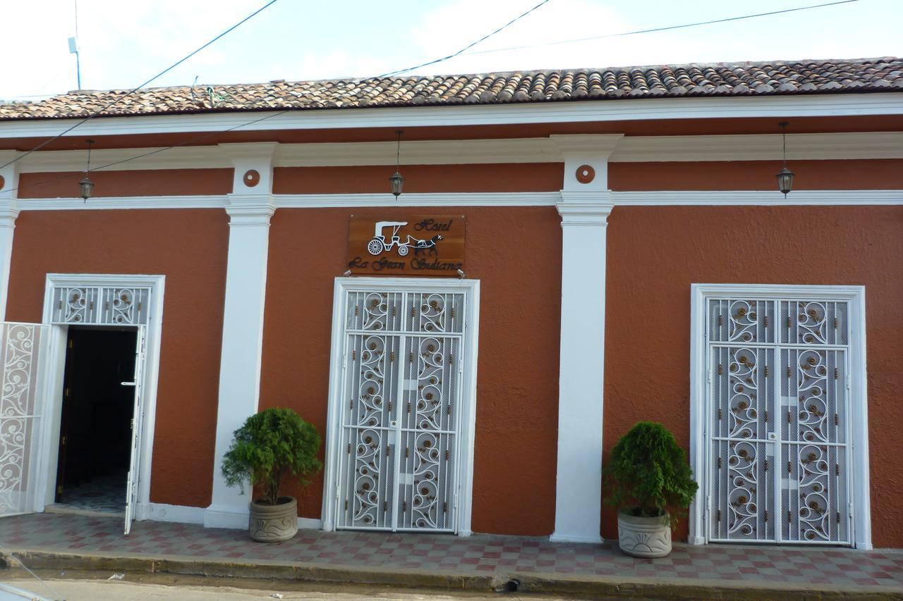 Hotel La Gran Sultana Granada Exterior photo